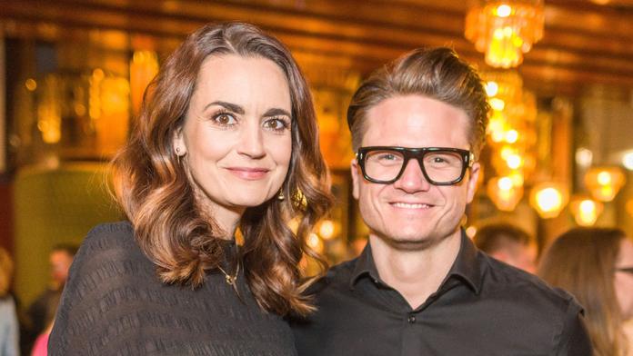 Ondřej Gregor Brzobohatý a Daniela Písařovicová na premiéře 2. řady minisérie Iveta