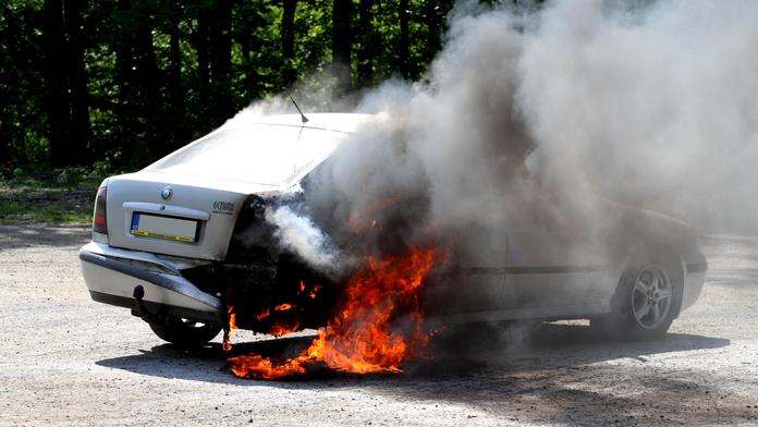 Auto s Vietnamkou nechal vybuchnout její manžel. Přiznal se