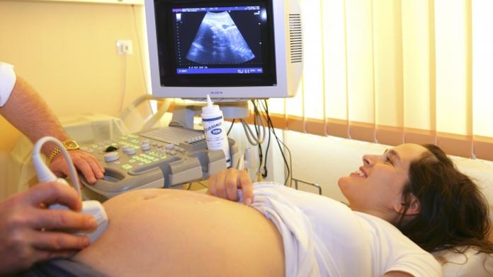 Slečna (19) šla na potrat. Tři měsíce poté zjistila, že je stále těhotná!