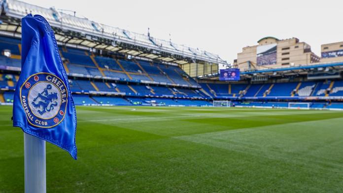 Premier League omezí, kdo může vlastnit kluby. Majitelé musí prokazovat výdělky