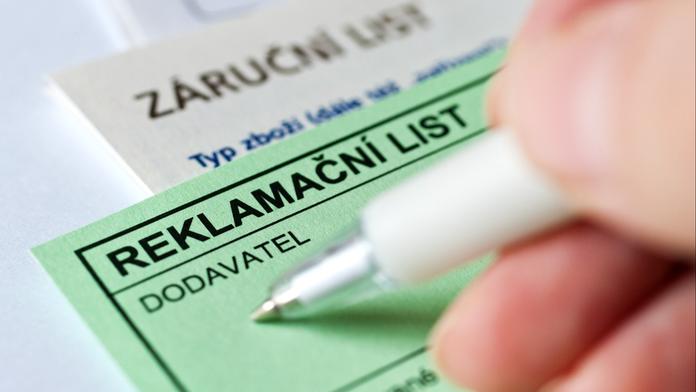 EU chystá přísnější pravidla pro firmy. Reklamace zboží budou komplikovanější