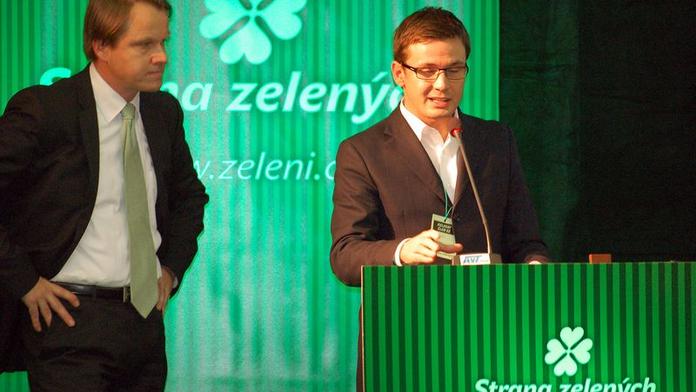 Zelení jsou proti sloučení odborů v Praze 10