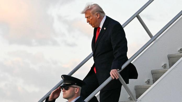 Trump odmítl mírový návrh Íránu. Ještě dost nezaplatili za to, co provedli, tvrdí