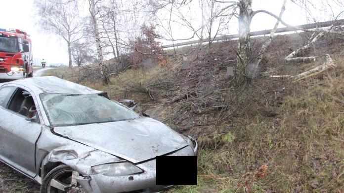 Mladík měl při nehodě zdrogovaný a opilý zabít kamaráda, je ve vazbě