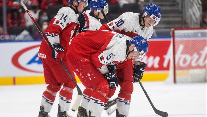 První kolo draftu NHL v ohrožení. Jiříčka nejspíš čeká operace, řekl trenér