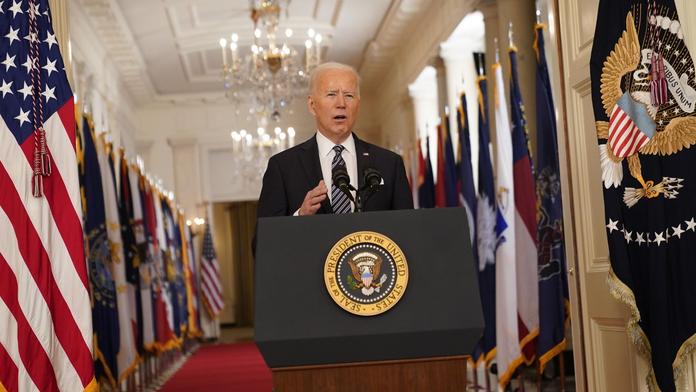 Očkování zrychlíme, pomůže armáda, zubaři i veterináři, oznámil Biden