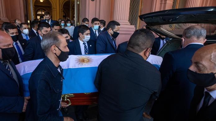 Soud zakázal Maradonovu kremaci! Jsou potřeba vzorky DNA