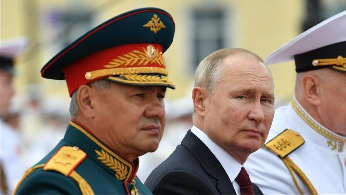 Šojgu letěl za Kimem do Severní Koreje. Od Putina dostal zvláštní úkol