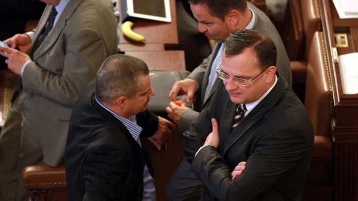 Nečas: Musíme mít deficit pod tři procenta HDP, bez balíčku to nejde