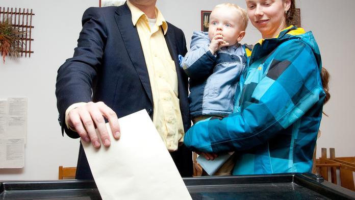 Bělobrádek slaví narození třetího dítěte: Blond gang se rozrostl!