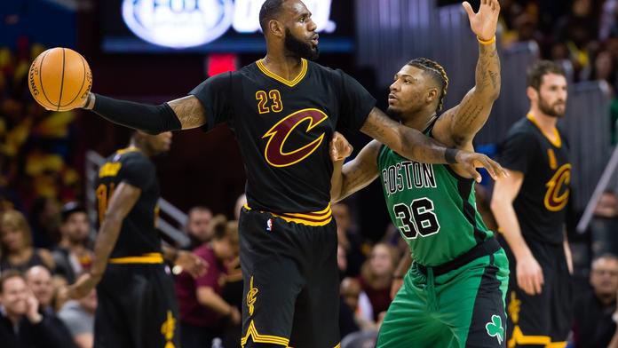 Cleveland po zaváhání zase vyhrál! Phoenix porazil Toronto