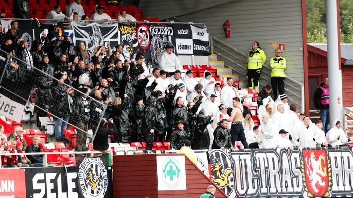 Hradec v Norsku bodoval i mimo hřiště. Fanoušci zaujali sympatickým gestem