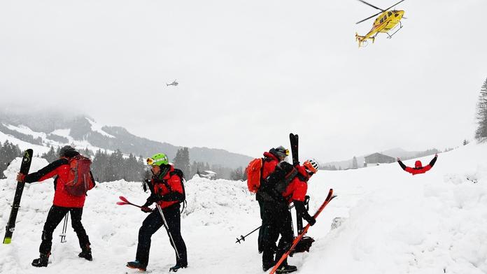 Zimní dovolená v ohrožení. Alpy, Tatry i české hory hlásí nebezpečí lavin. MAPY