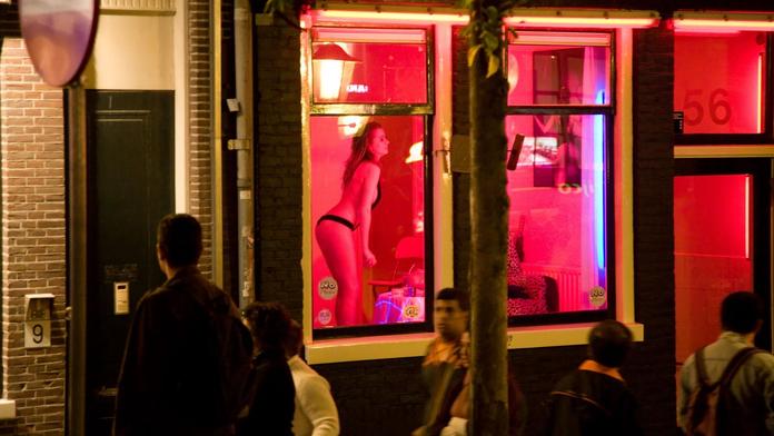 Amsterdam bez červené čtvrti? Ženy ve výlohách chtějí zakázat