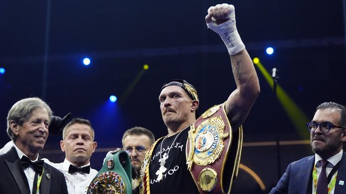 Dominance krále pokračuje. Usyk i podruhé porazil Furyho