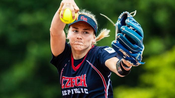 Softbalistka Pecková zůstává v Japonsku. Lepší trénovat než být v karanténě