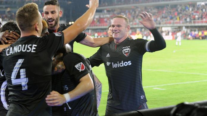 Rooney chytá v USA druhý dech. Životní sprint a pak zařídil výhru!