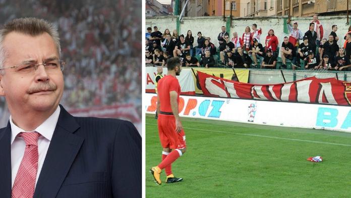 Fanoušci Slavie napravují ostudu, Tvrdík označil gesto za nechutné!