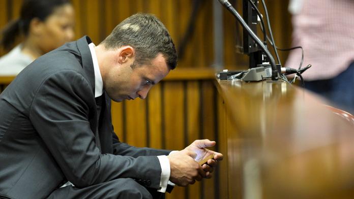 Pistorius prý podváděl svou přítelkyni a chodil všude ozbrojený