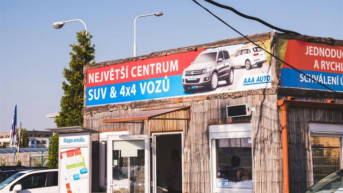 AAA AUTO: Ojeté vozy táhnou stále víc, první dva měsíce jsou opět rekordní
