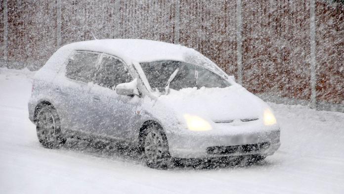 Jih Čech a Moravu zasypal sníh! Do rána napadlo až 15 cm