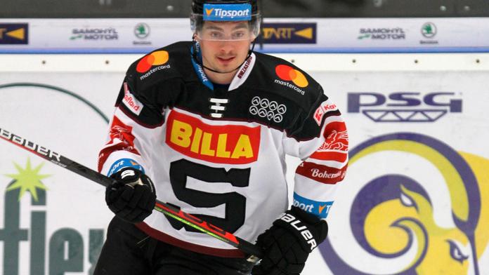 Sparta přichází o elitního útočníka, Tomášek míří do KHL