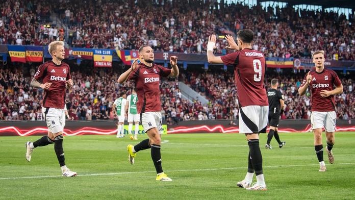 Sparta potvrdila roli favorita. 17letý debutant se postaral o neslavný rekord
