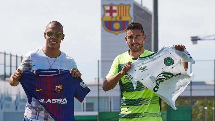 Ruschelův velký příběh: Přežil pád letadla, dnes nastoupí na Barce!