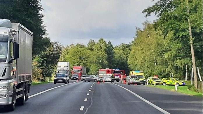 Dopravní nehoda u Karlových Varů