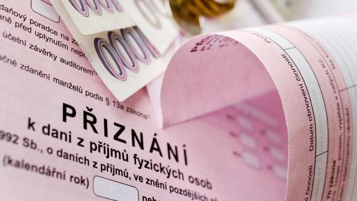 Daňové přiznání elektronicky zatím neodevzdáte. Úřad aktualizuje formuláře