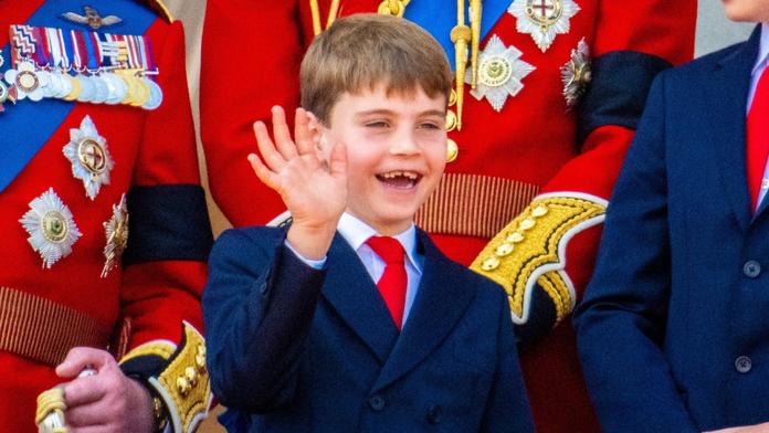 Princ Louis se předvedl jako pořádný rošťák. Na přehlídce úplně ztratil zábrany