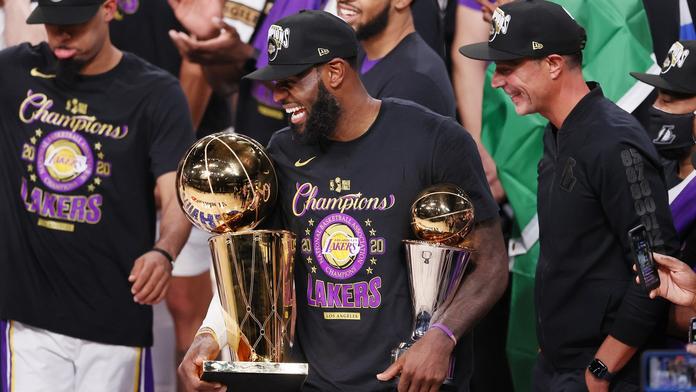 King James! Hvězdný LeBron ve finále opět zářil a získal cenu MVP