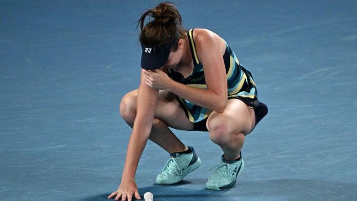 Dojatá Linda Nosková po proměněném mečbolu proti Šwiatekové na Australian Open 2024