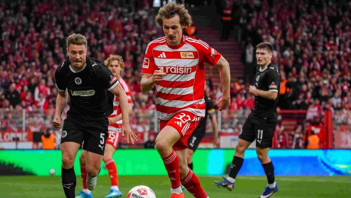 Alex Král v dresu Unionu Berlín