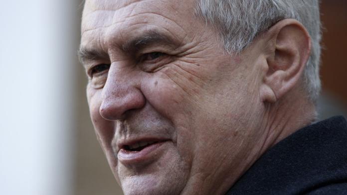 Zeman se obul do Paroubka: Je to podrazák