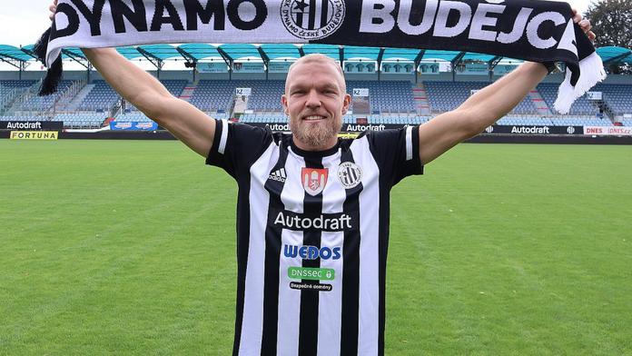 Další hostování pro útočníka Slavie. Nizozemec opět zakotví v Budějovicích