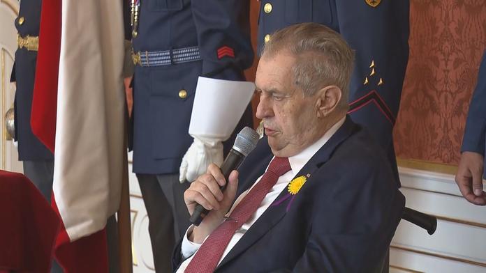 Zeman povolil Čechům bojovat na Ukrajině. Odjet může 103 dobrovolníků