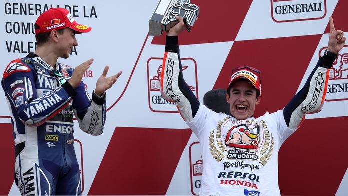 Bizarní zranění mistra světa. Márquez na oslavy nezapomene