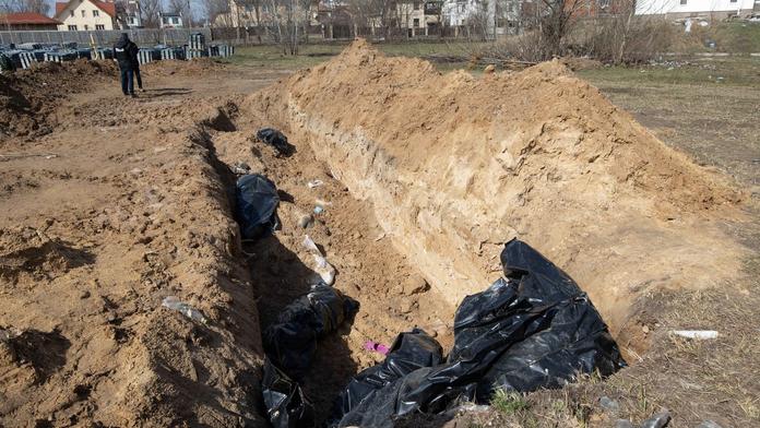 Ukrajinec přežil vlastní popravu. Z hrobu se dokázal vyhrabat ven