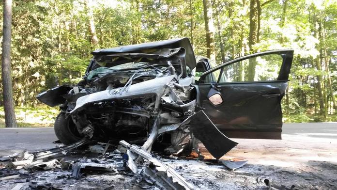 Smrtelná nehoda na Strakonicku. Žena přejela do protisměru