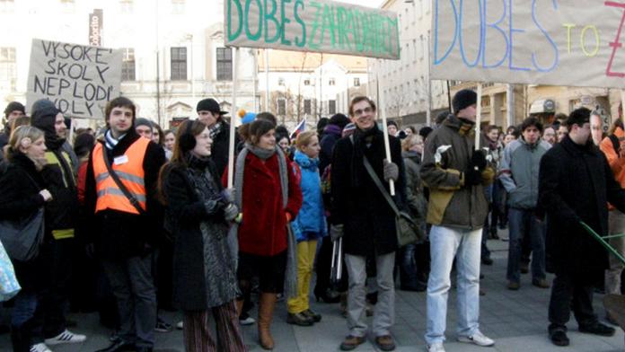 Studenti stávkovali, tak jim zkrátili výuku!