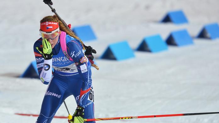 Biatlonová štafeta žen dojela šestá. Ztrátu novicky nedohnala