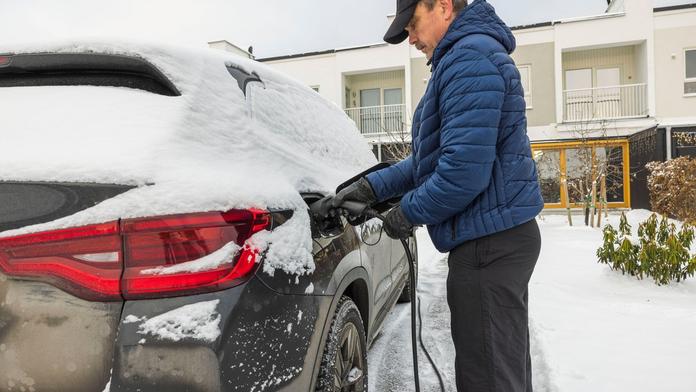 Jak poruchové jsou elektromobily po 3 letech provozu? Tesla je prý jako Dacia