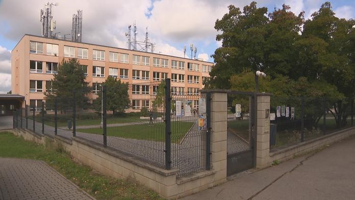 Základní škola v Újezdu nad Lesy