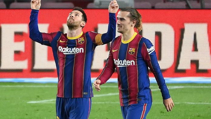 Messi opět řádil, hattrick mu sebral VAR, komentátor z něho šílel