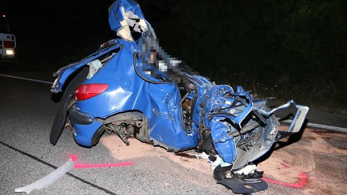 Dva řidiči zahynuli při nočních nehodách na jihu Moravy