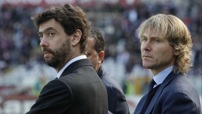 Nedvědovi a spol. hrozí i vězení. Agnelli po rezignaci stále věří v Superligu