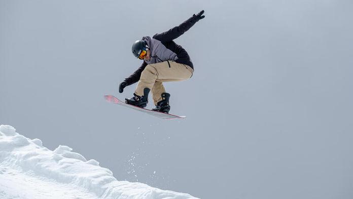 Jak se připravit, aby nebyl první den na snowboardu peklo