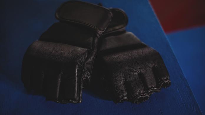 Ruský MMA zápasník náhle zemřel ve spánku. Otrávil se melounem