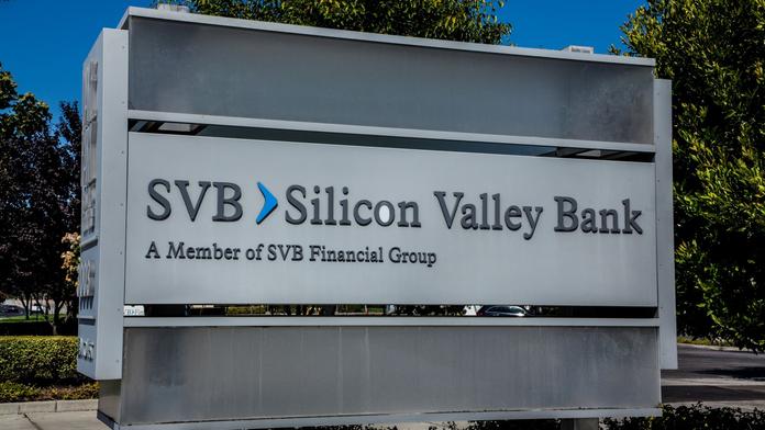 Americká Silicon Valley Bank zkrachovala. Její pád zasáhne i český trh
